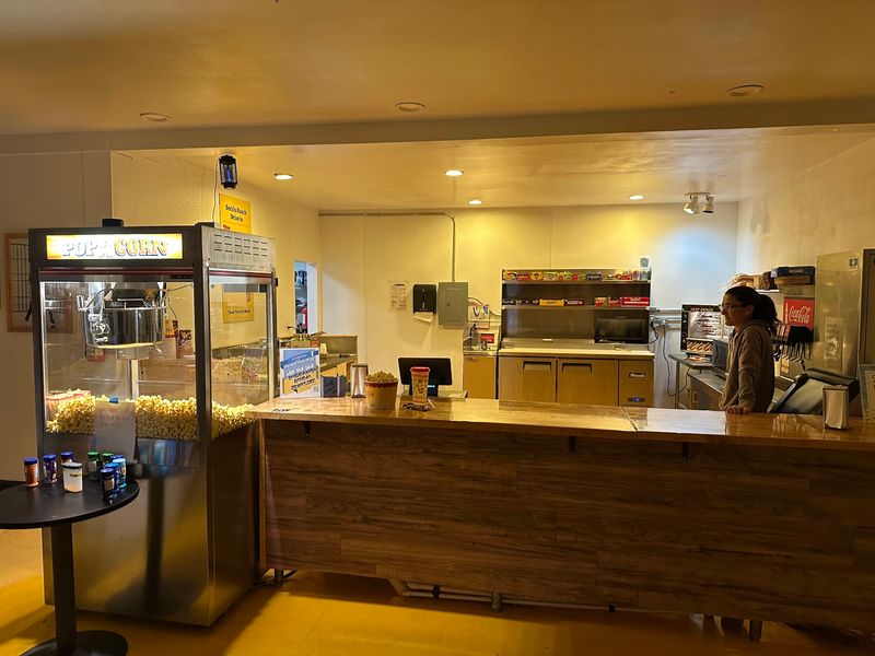 This Old-School California Drive-In Still Charges Just $10 To See New Movies - Decor Hint Snack Bar Classics Made Fresh On Site