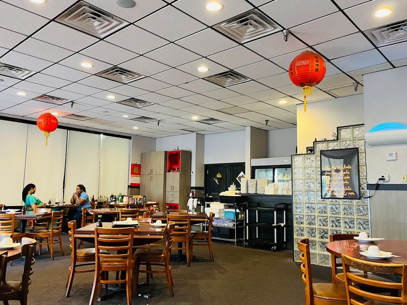 Dim Sum Carts Still Roll From Table To Table At This Florida Restaurant - Decor Hint Timing Your Visit and Settling the Check