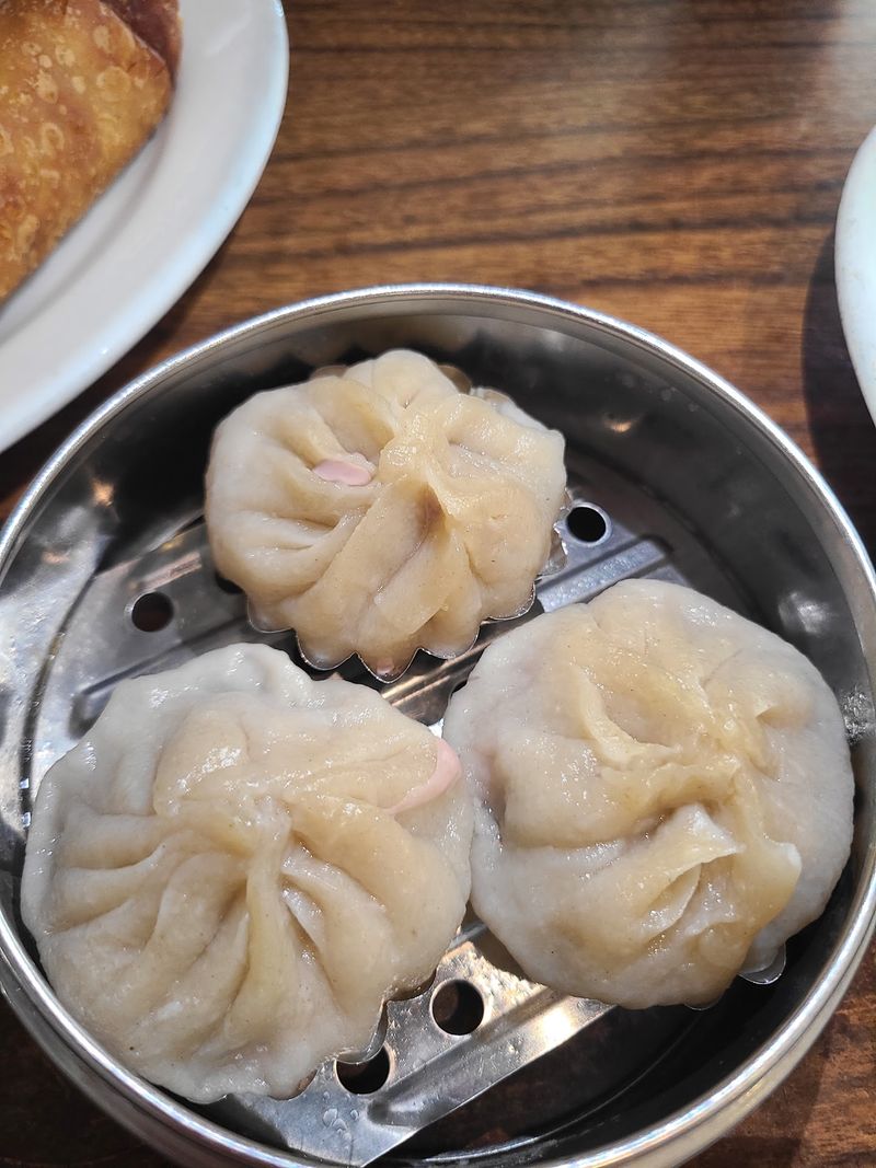 Dim Sum Carts Still Roll From Table To Table At This Florida Restaurant - Decor Hint Soup Dumplings, Handled Carefully