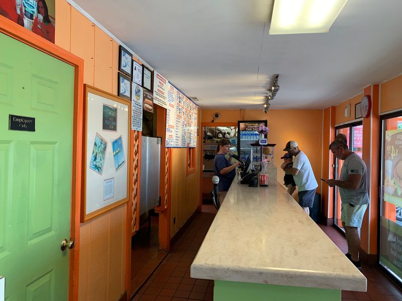 11 Statesville, North Carolina Hole In The Wall Restaurants Locals Keep Coming Back To - Decor Hint Jay Bee's
