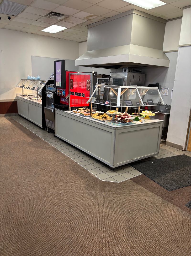 A Salad Bar Built Like a Display Case