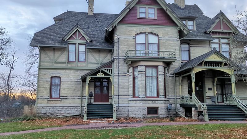 One Of Wisconsin’s Most Unusual Museums Is Probably Closer Than You Think - Decor Hint An Inventive Victorian Exterior