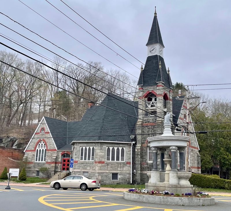 This Connecticut Border Town Packs Historic Streets, Wooded Trails And Old Industrial Charm Into One Small Escape - Decor Hint Historic Streets Reveal Its Industrial Past