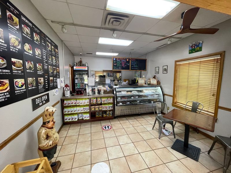 This Central Florida Country Bakery Is Packed With Homemade Food Worth The Road Trip - Decor Hint The Deli Counter Hiding Around The Corner