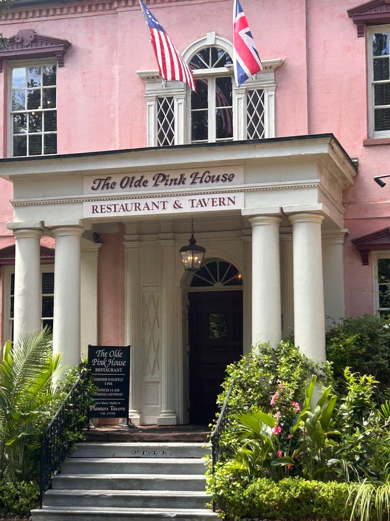 These 10 Georgia Places Are Known For Their Eerie Paranormal Legends - Decor Hint The Olde Pink House