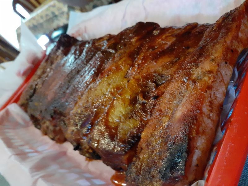 This Georgia Hole-In-The-Wall Bbq Spot Attracts Fans From Across The State - Decor Hint Ribs Done Exactly The Right Way