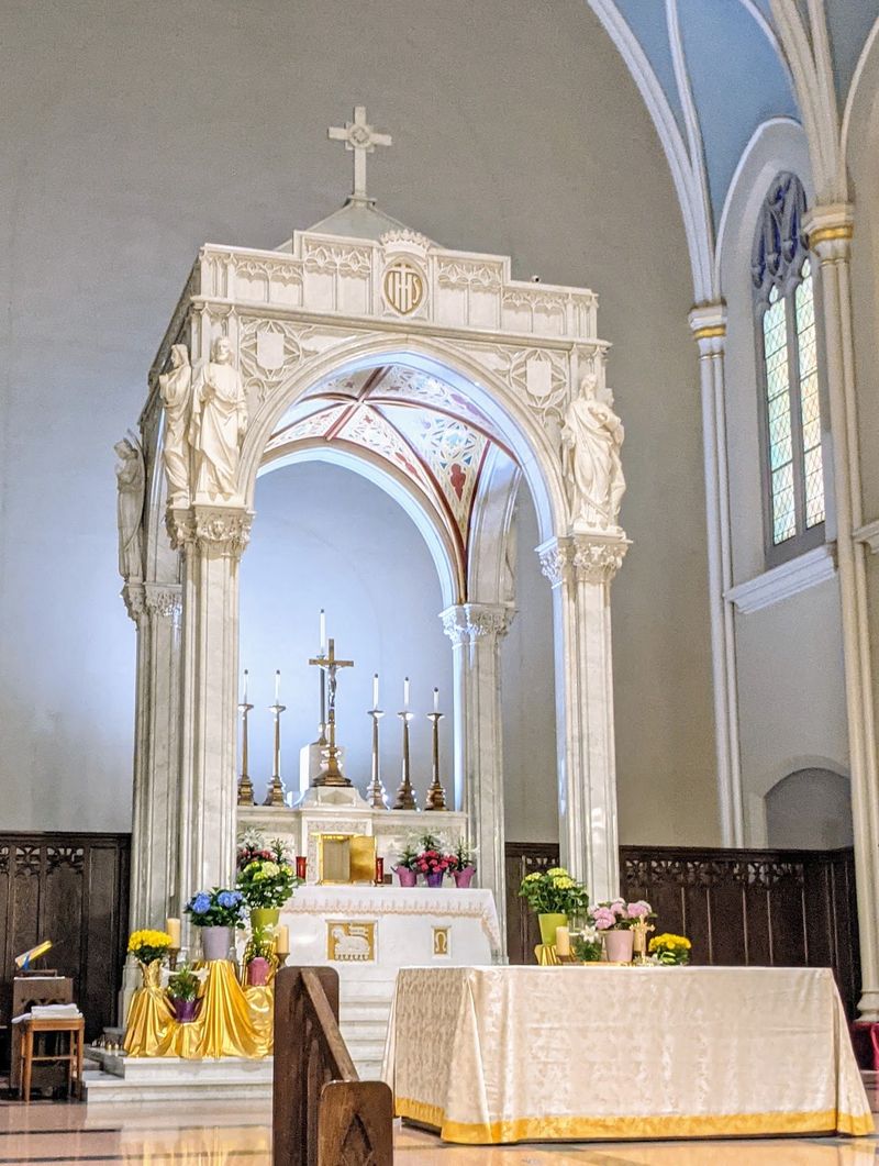 Statues, Marble, and the Altar Detail