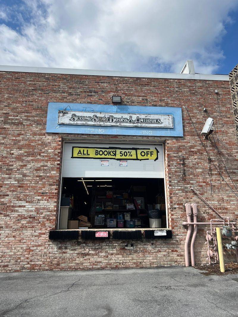 Get Lost In Maryland’s Massive Bookstore That Feels Like A Labyrinth - Decor Hint Half Off Prices That Change The Math
