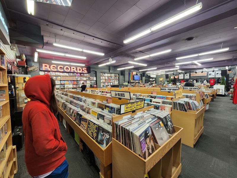 Flip Through Thousands Of Records At This Idaho Shop Spinning Since 1977 - Decor Hint Staff Who Know Their Music