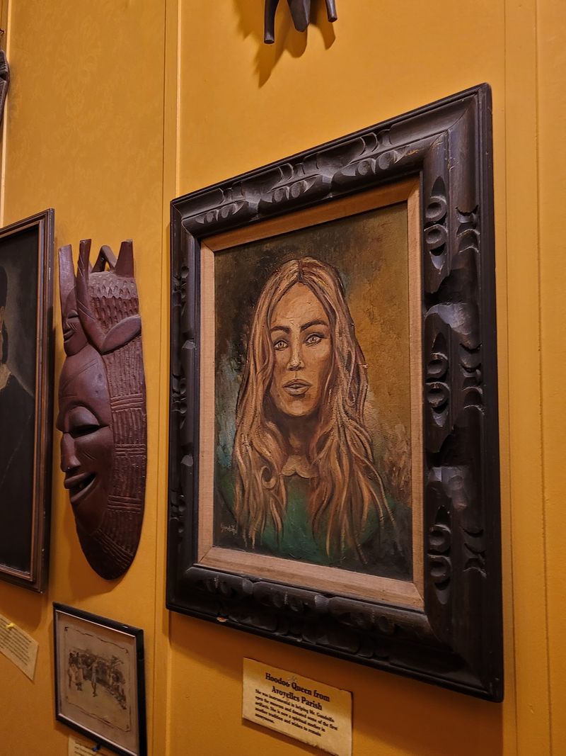 This Spooky Louisiana Museum Is Filled With Strange And Macabre Displays - Decor Hint Paintings, Flags And Folk Art