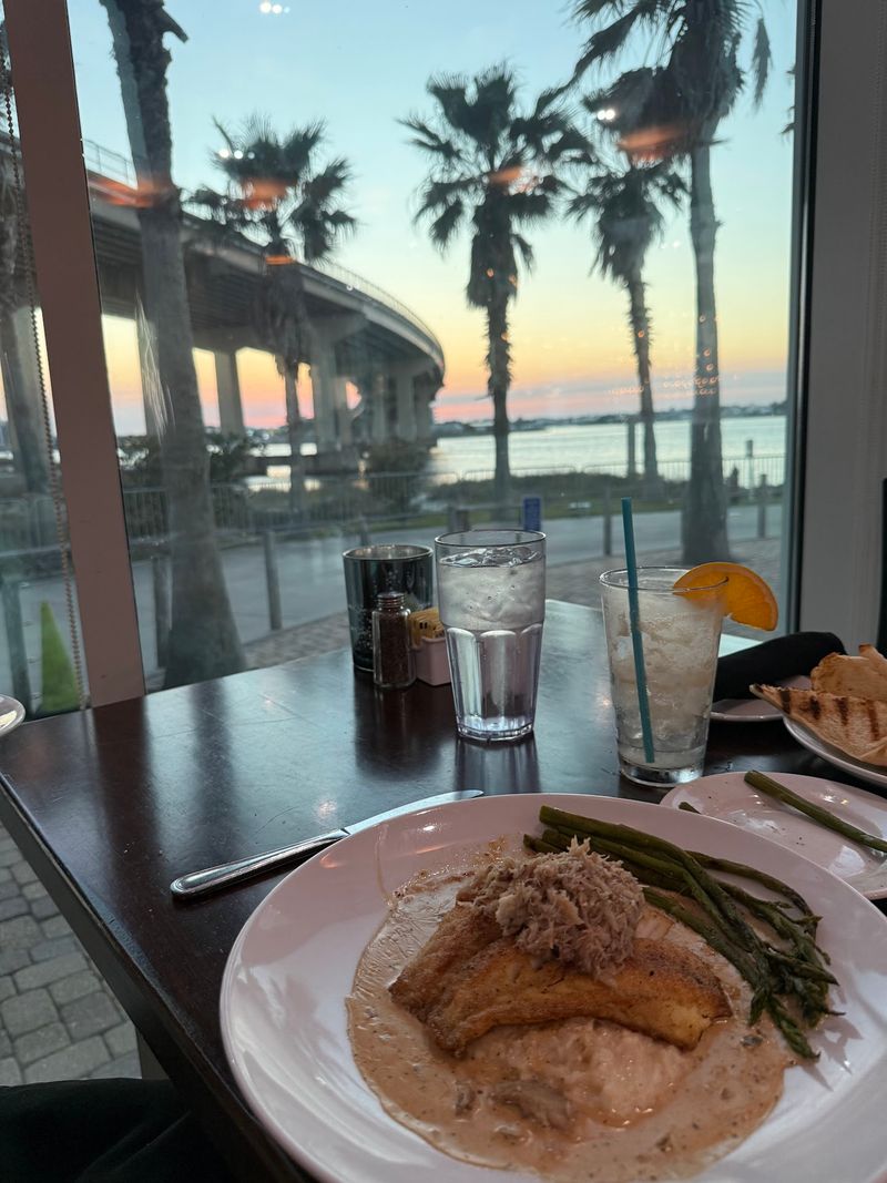 10 Alabama Restaurants With Gluten-Free Options So Tasty Even Bread Lovers Want A Bite - Decor Hint Cobalt, Orange Beach