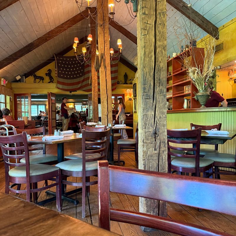 G.W. Tavern, Washington Depot