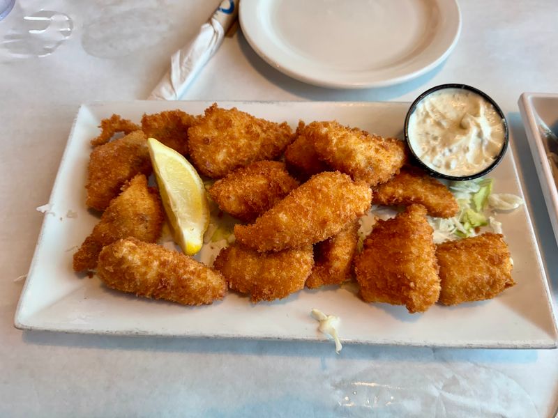 Blue Dog Bar & Grill: Island Seafood With A Local Link