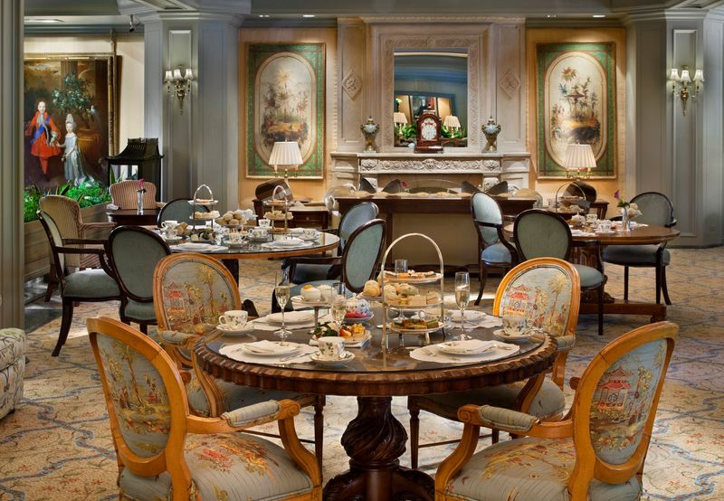Le Salon At The Windsor Court, New Orleans