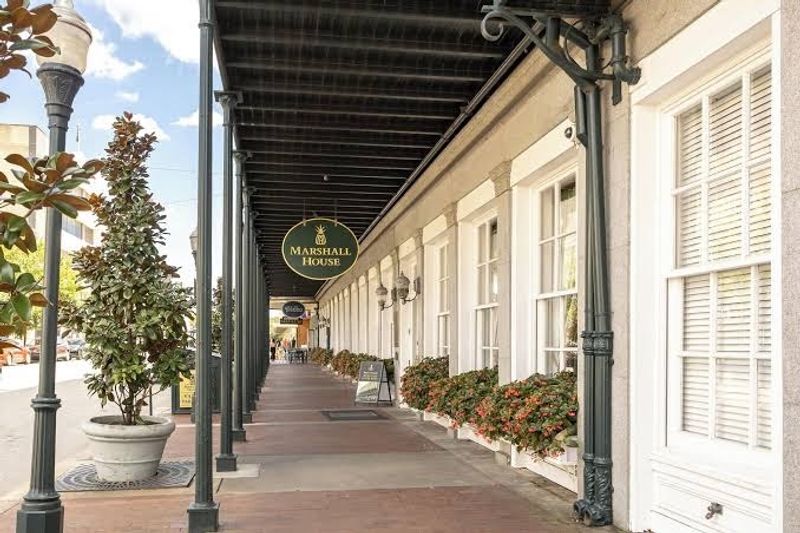 These 10 Georgia Places Are Known For Their Eerie Paranormal Legends - Decor Hint The Marshall House