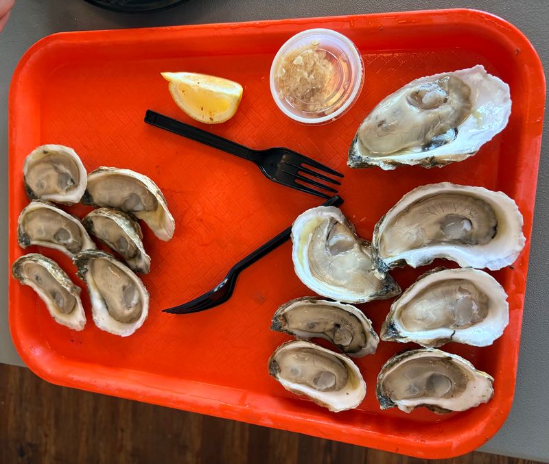 Indian Pass Raw Bar: Oysters Without Fuss