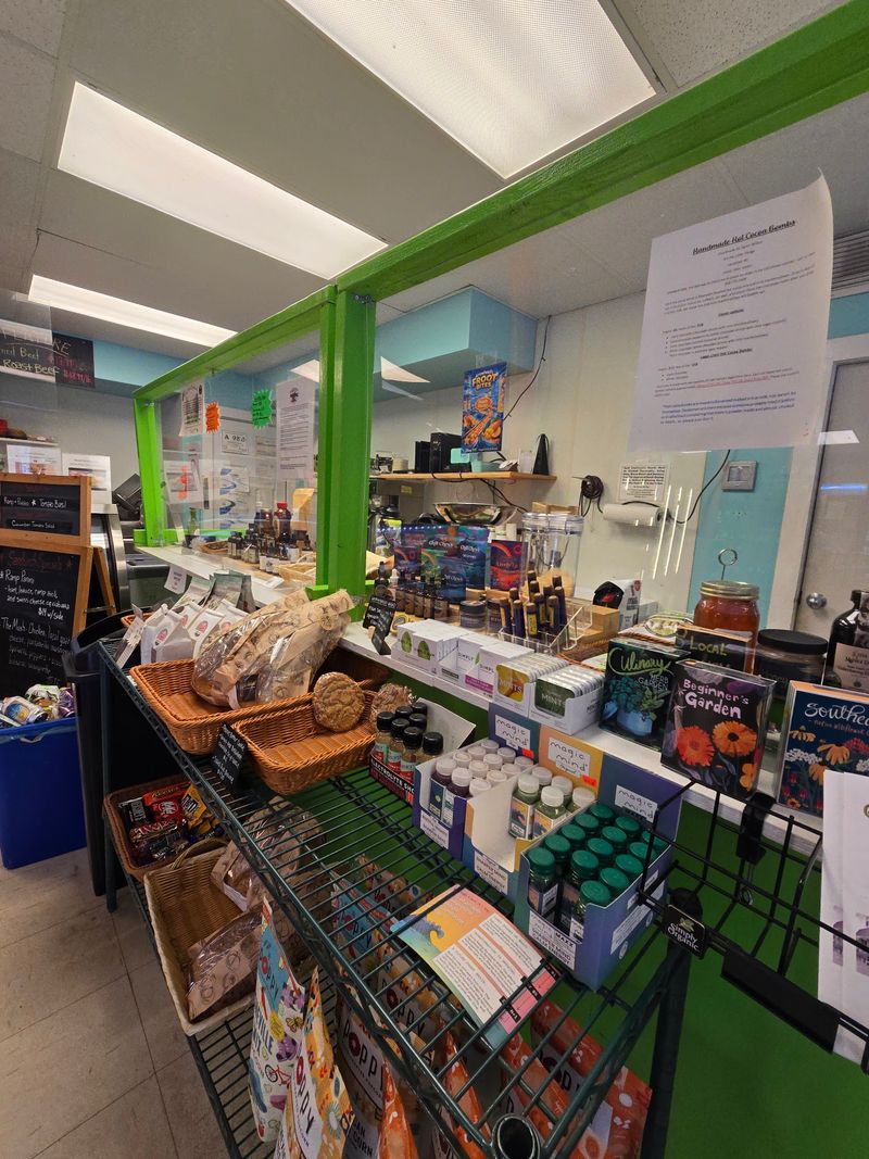 These 10 North Carolina Country Markets Are Must-Visits For Fresh Bread, Meats, And Pastries - Decor Hint Grateful Roots Market & Deli, Leicester