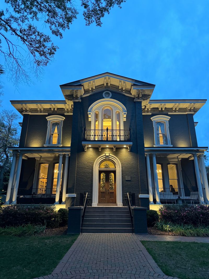 See How A Historic Mansion Became One Of The State's Most Celebrated Stays