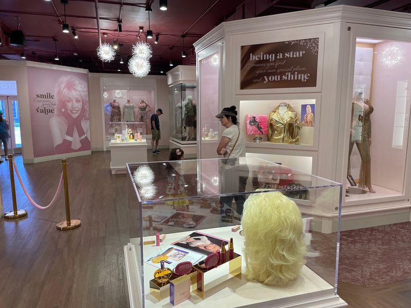 The Dolly Parton Experience At Dollywood, Pigeon Forge