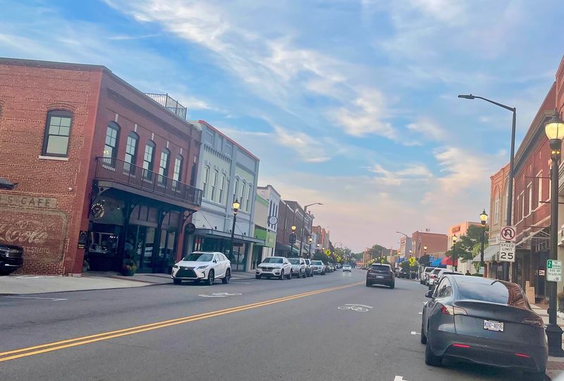 These Charlotte Area Towns Just Ranked Among The Safest In North Carolina - Decor Hint Mooresville - #40