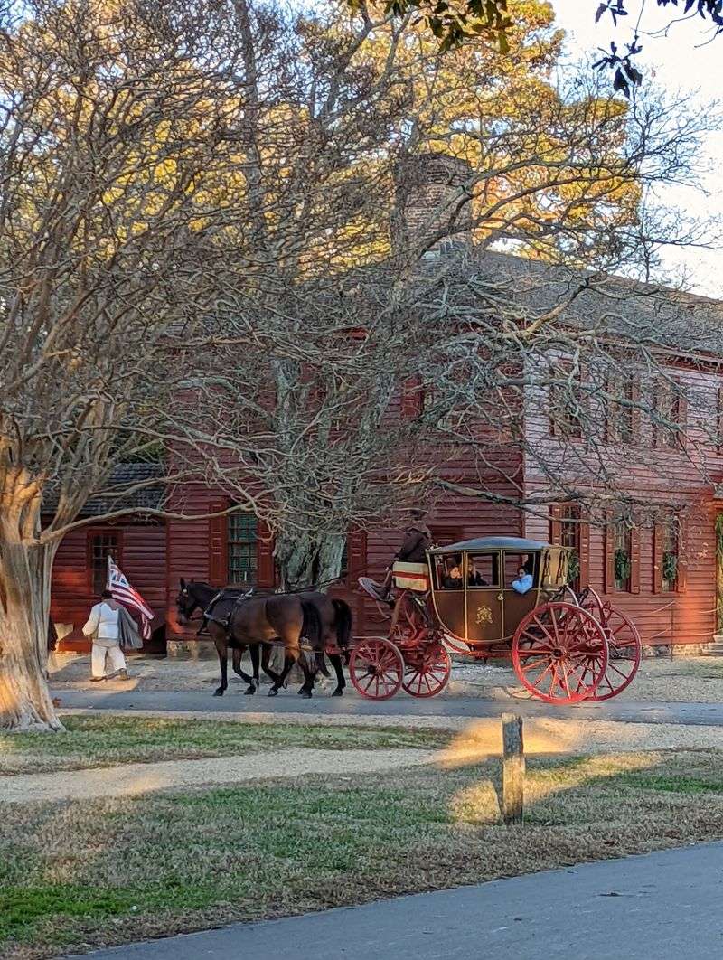 This Charming Town In Virginia Feels Like Stepping Into The Colonial Past - Decor Hint A Town Where The 1700s Never Ended