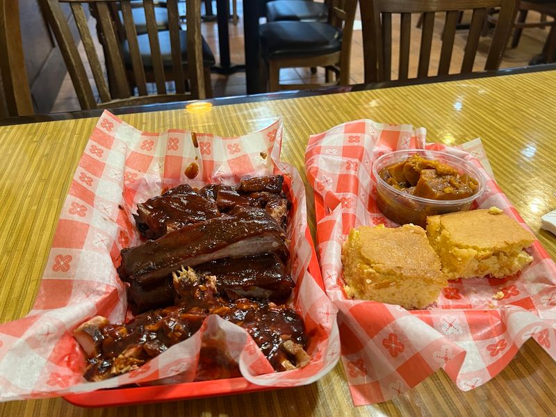 This Connecticut BBQ Shack May Look Simple, But The Brisket Keeps Locals Coming Back - Decor Hint Simple Rib Shack With A Serious Barbecue Following