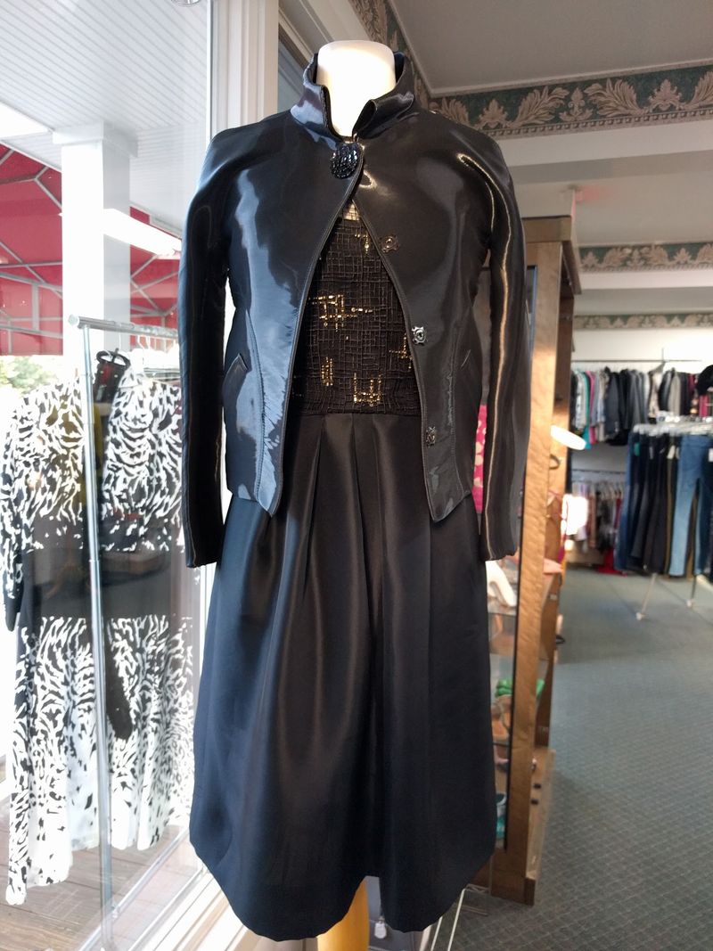 Designer Fashion Gets A Second Life Here