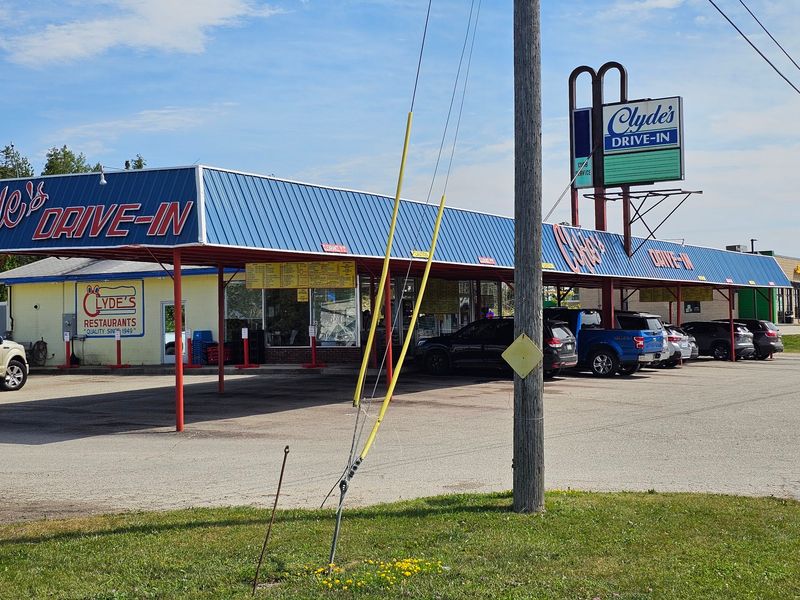 A Roadside Legend Since 1971