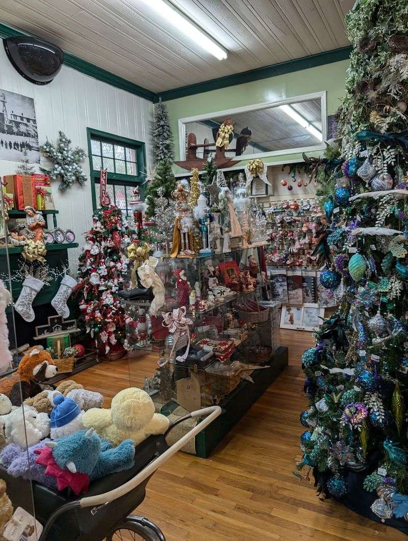 Christmas That Never Packs Up