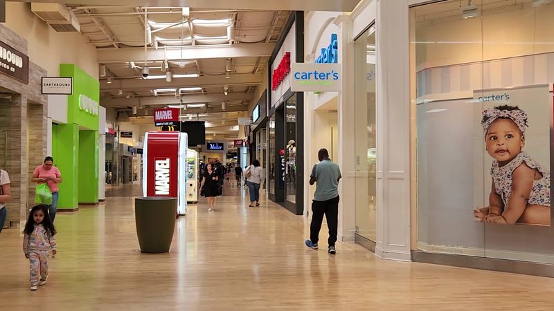 Over 200 Stores In One Loop