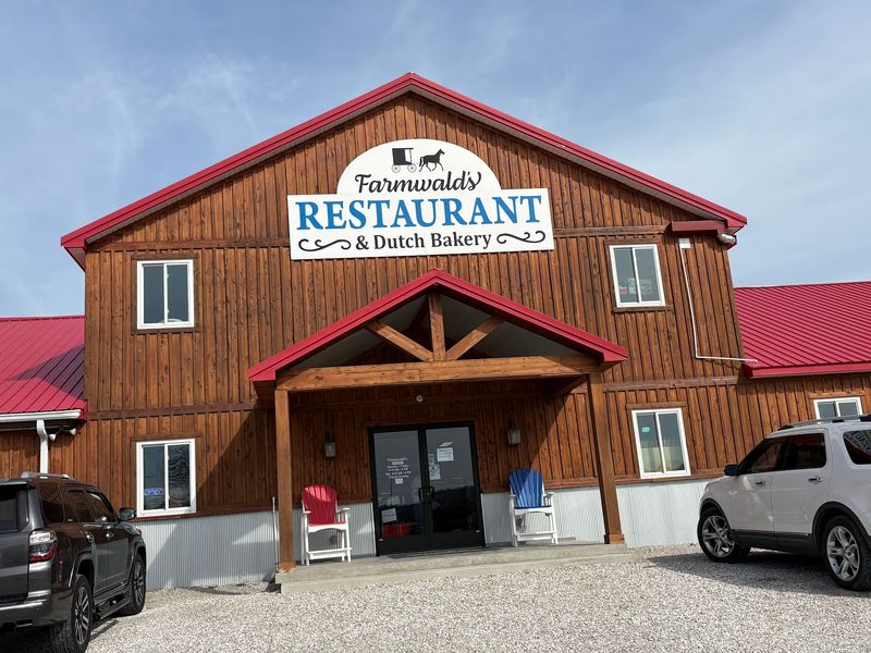 Kentucky's Biggest Amish Settlement Sits Off The Interstate