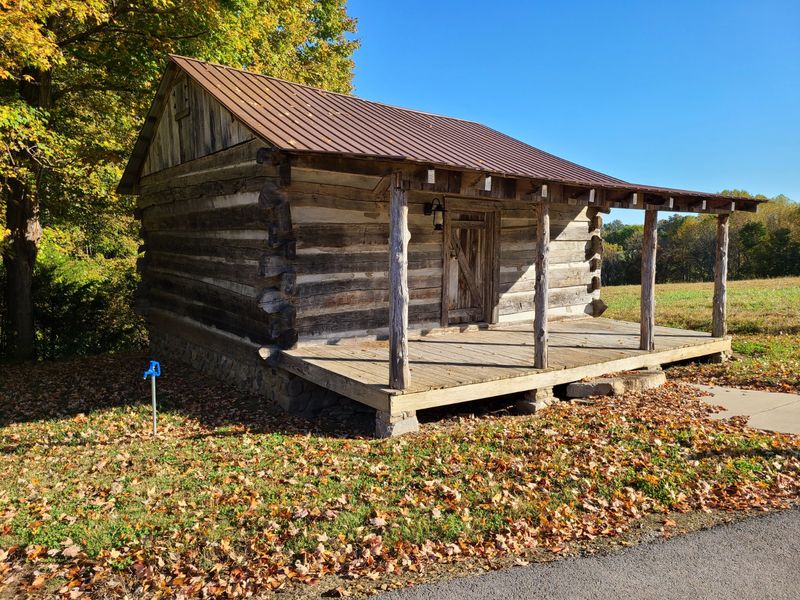 A Community That Chose Simple Living Back In 1970