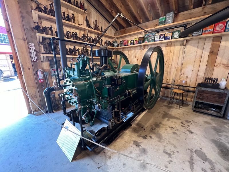 Old Machines Bring Working History Back To Life
