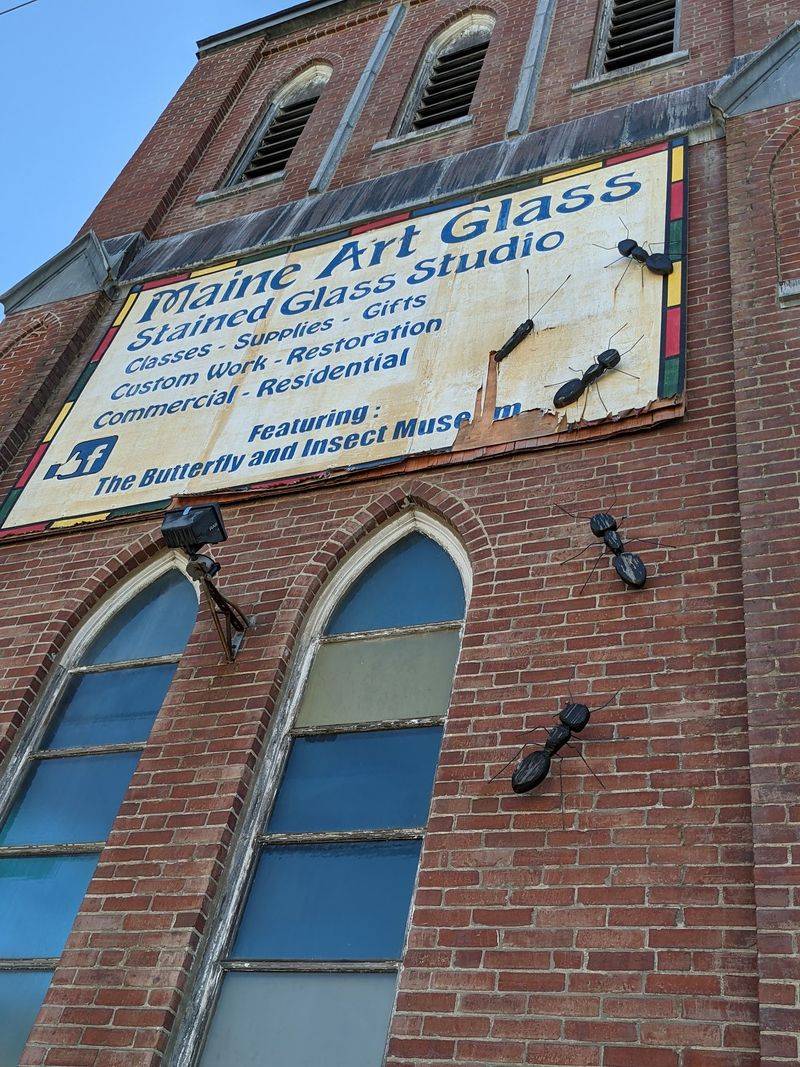 This Little-Known Maine Shop Has Thousands Of Pieces Of Antique Stained Glass - Decor Hint A Church Full Of Color