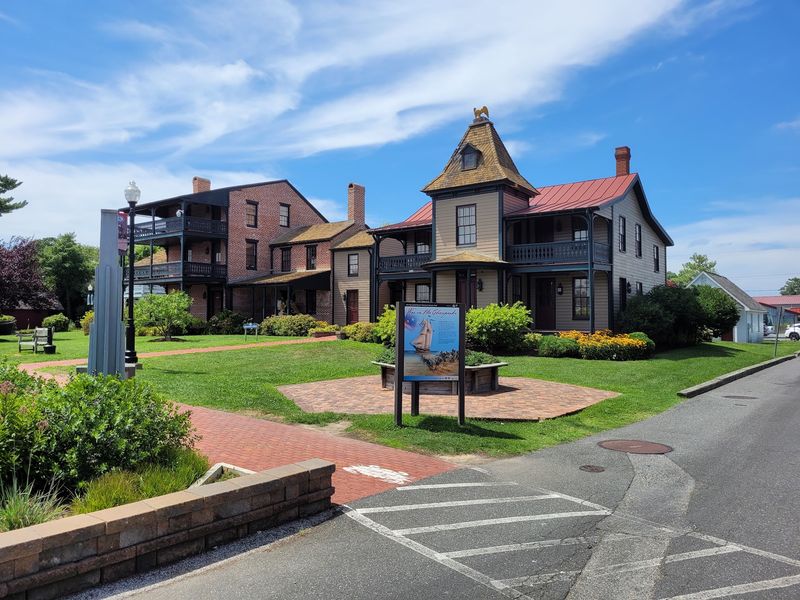 This Magical Maryland Town Looks Like It Belongs In A Fairy Tale - Decor Hint The Town That Fooled The British