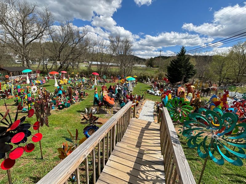 This Massive Georgia Roadside Shop Is Packed With Thousands Of Colorful Metal Treasures - Decor Hint A Roadside Stop That Turns Into A Real Adventure