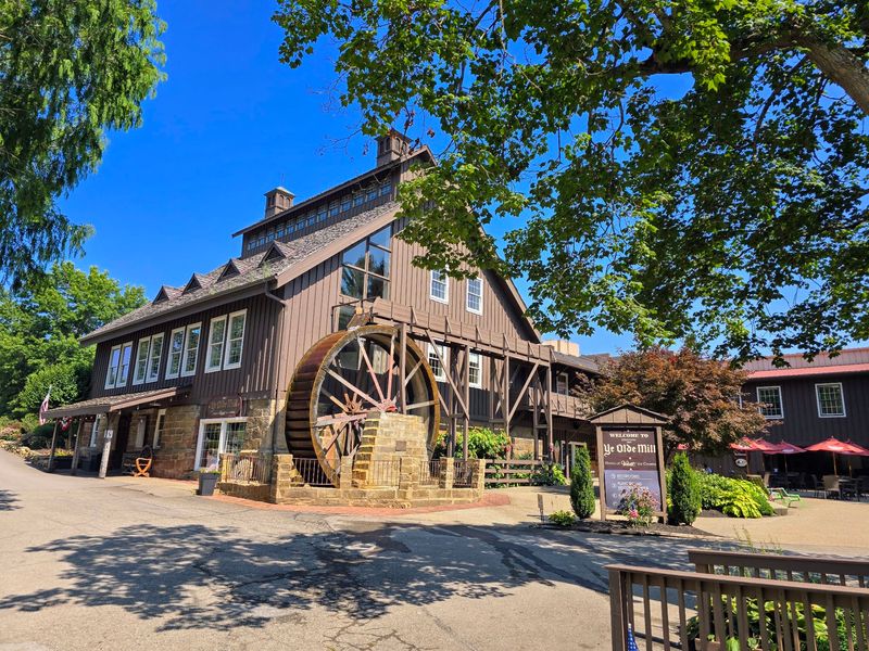 This Ohio Destination Pairs More Than 40 Ice Cream Flavors With 20 Acres Of Family Fun - Decor Hint A Mill With Real History