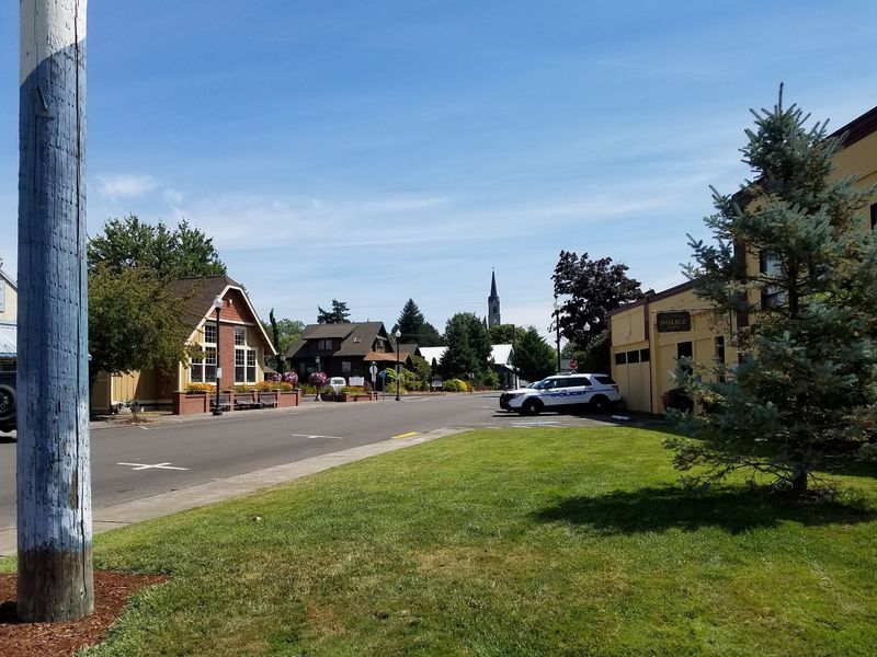 This Oregon Alpine Village Feels More Like Switzerland Than The American Northwest - Decor Hint A Name With Swiss Roots