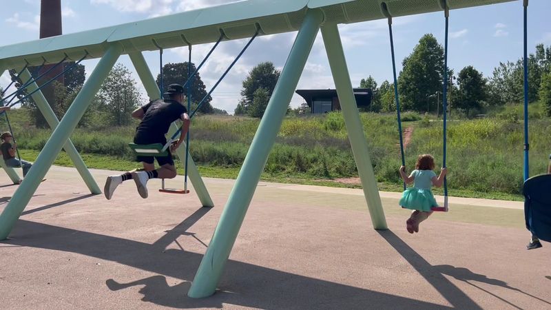 This Strange North Carolina Attraction Has A Secret That Only Reveals Itself When You Start Moving - Decor Hint Sit Down And The Artwork Suddenly Starts Making Music