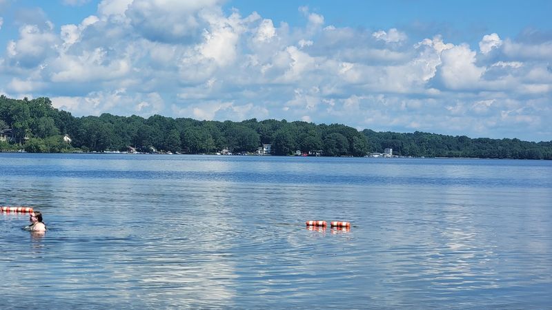 This Underrated Connecticut Lake Has A Sprawling Shoreline And A Tiny Island State Park - Decor Hint A Huge Lake Creates Plenty Of Room To Explore