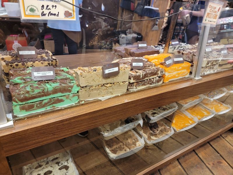 Fresh Fudge Comes In 21 Flavors