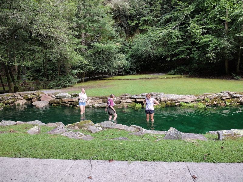 Few People Know About The Lost Treasure Hidden In This Kentucky River - Decor Hint Today That Fortune Would Be Worth Over $72 Million