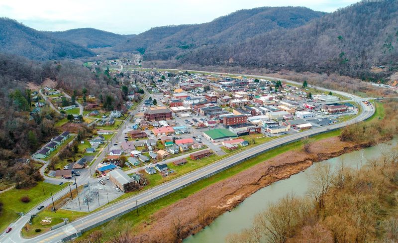 Few People Know About The Lost Treasure Hidden In This Kentucky River - Decor Hint In 1920, A Fisherman Reeled In Something Strange