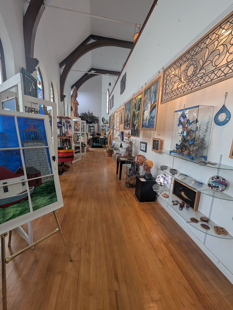 This Little-Known Maine Shop Has Thousands Of Pieces Of Antique Stained Glass - Decor Hint Plan A Better Visit