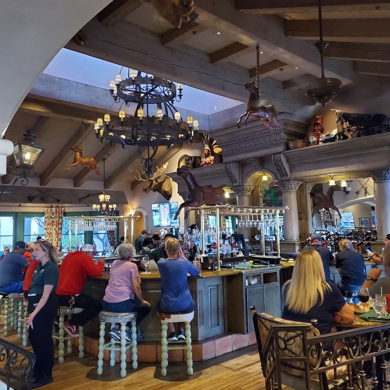 Harris Ranch Prime Steakhouse, Coalinga