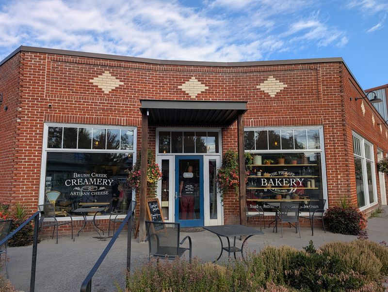 The Pie Safe Bakery & Kitchen In Deary