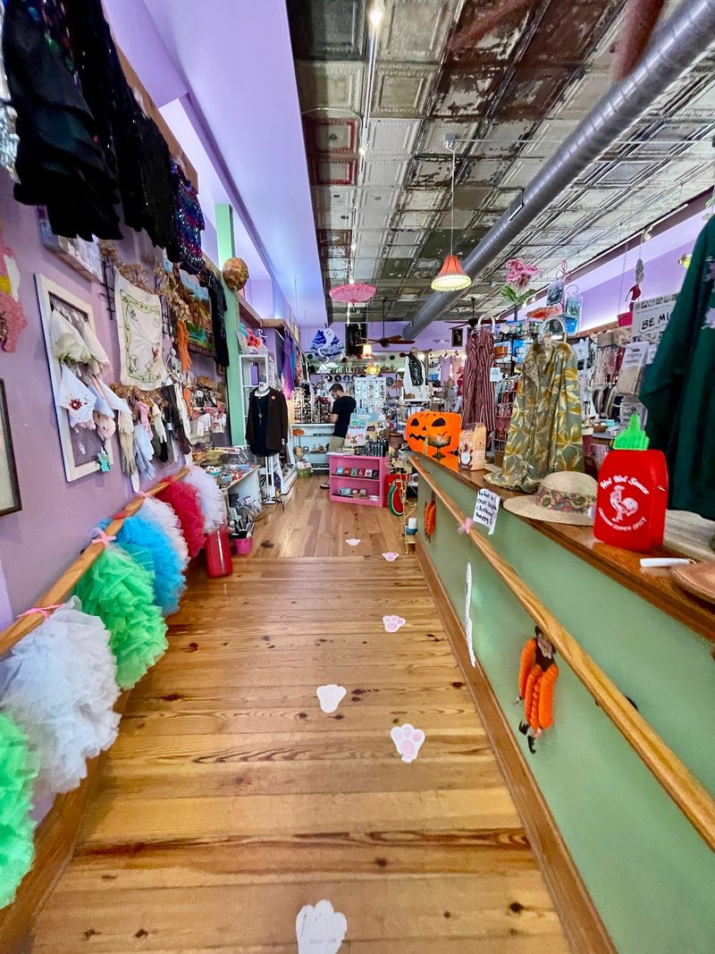 Dolly's Vintage, Durham, North Carolina