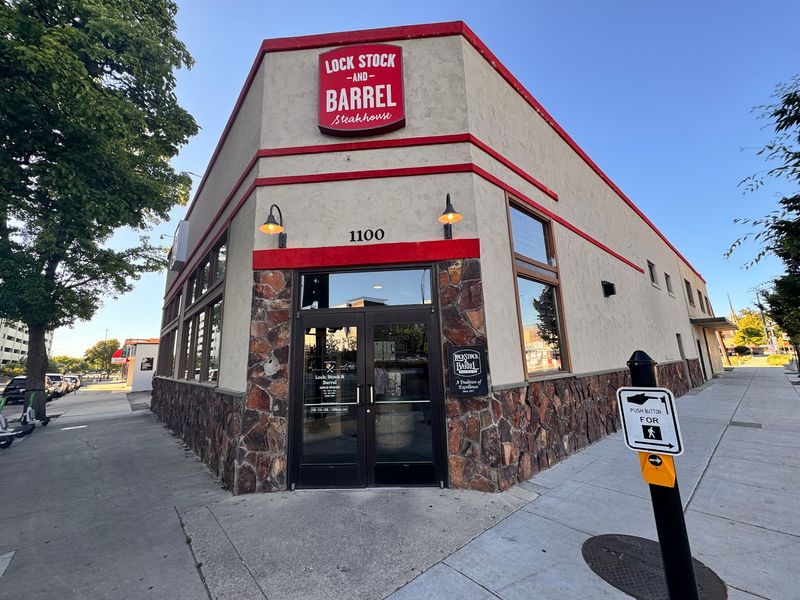 Lock Stock & Barrel, Boise