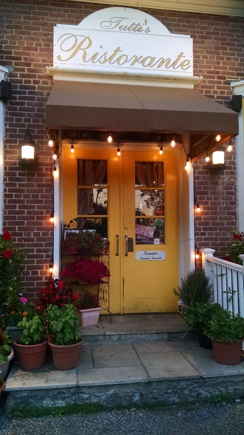 Riverside Avenue Keeps It Close To Saugatuck Station