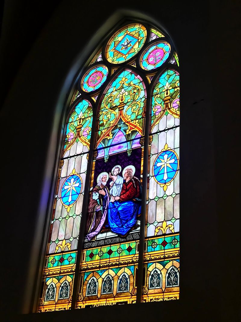This Historic Tennessee Church Is Filled With Painted Ceilings And Brilliant Stained Glass - Decor Hint Windows That Tell Stories